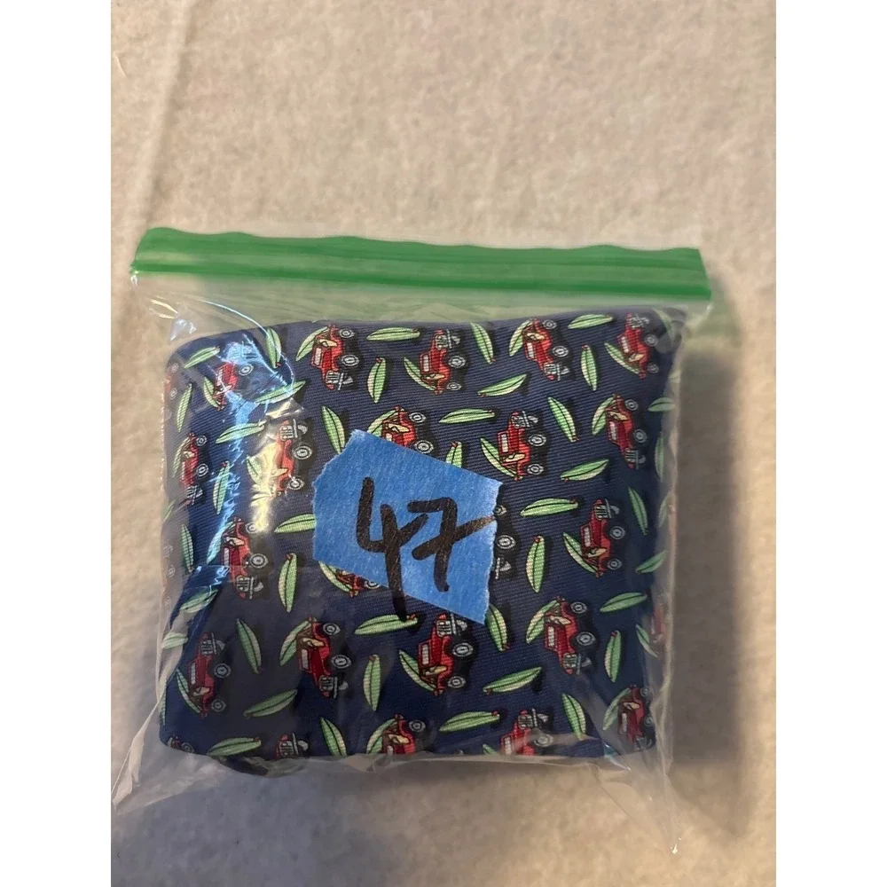 Vineyard Vines Necktie Mens OS Navy Excellent Red Jeep Surfboard Silk Tie 47